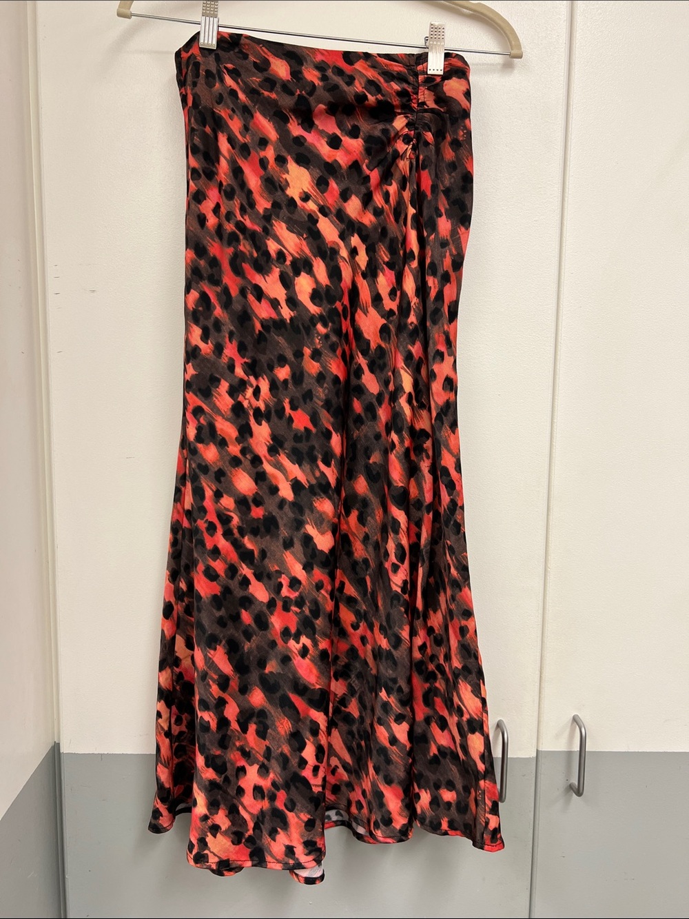 DKNY Red and Black Bold Animal-Print Spotted Polka Dot Midi Maxi Skirt Satin